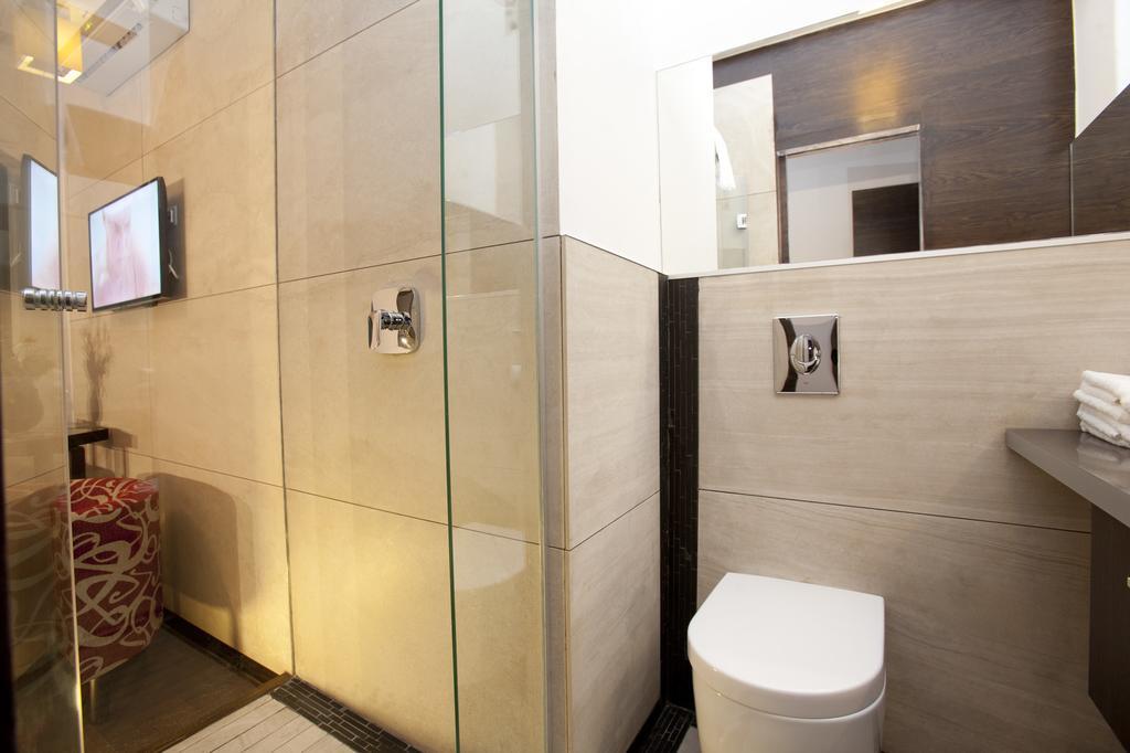 בודפשט Parliament Penthouse Boutique B&B חדר תמונה